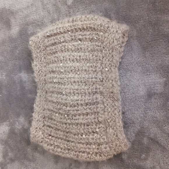 H & M Beige with Sequins Head Wrap, Bow - Picture 3 of 3